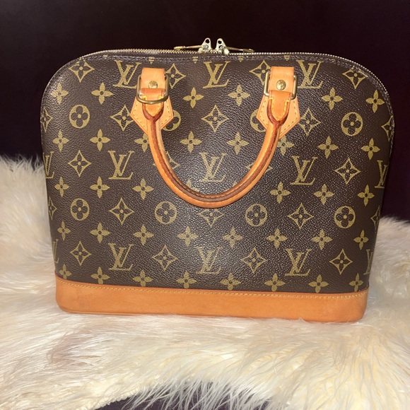Louis Vuitton Handbags - Louis Vuitton Alma